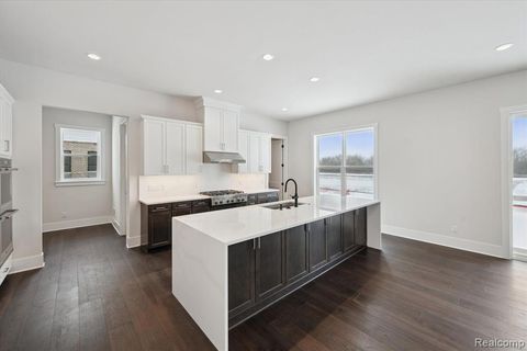 A home in NoviCity_Oakland