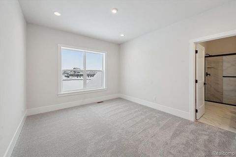 A home in NoviCity_Oakland