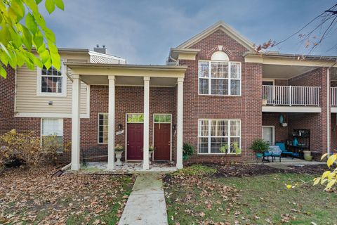 Photo of 1676 Deepwood Circle #23, Rochester, MI 48307 (MLS # 20230097132)