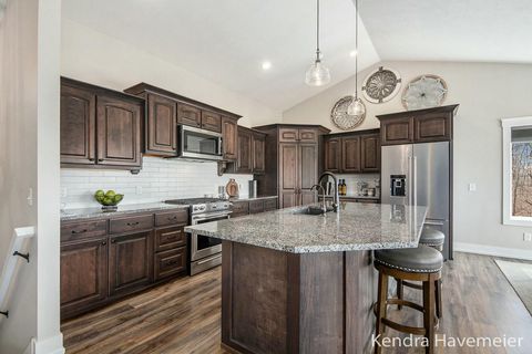 A home in BlendonTownship_Ottawa