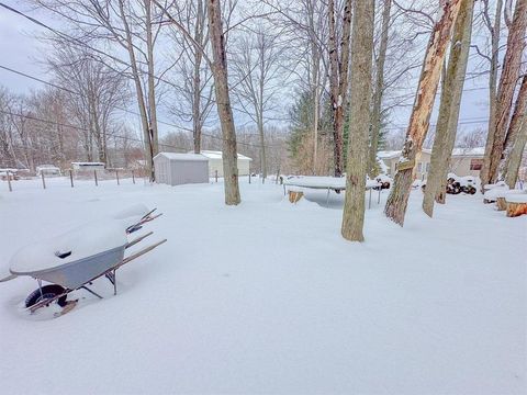 A home in Roscommon Twp