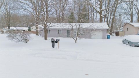 A home in Roscommon Twp