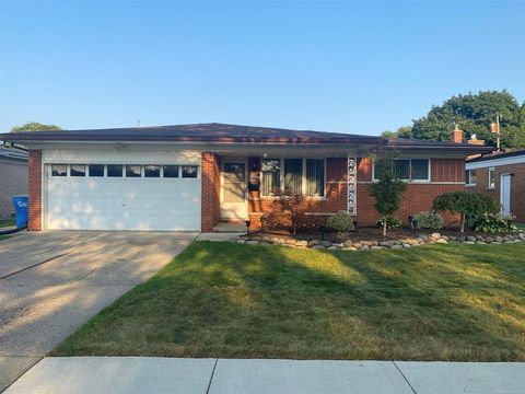 A home in Warren