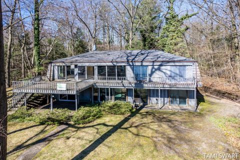 A home in Spring Lake Twp