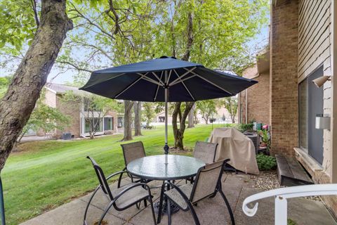 A home in West Bloomfield Twp