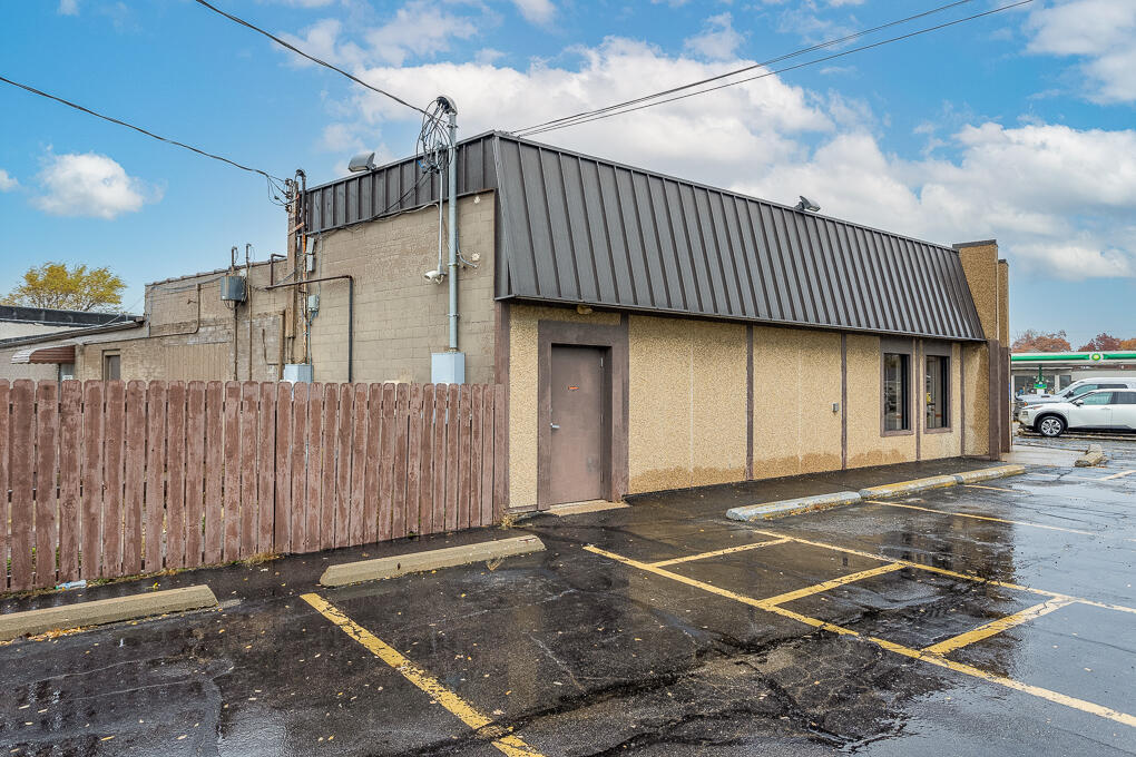 2044 S Cooper Street