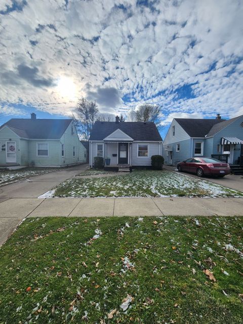 A home in Harper Woods