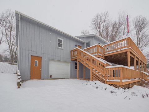 A home in Waverly Twp