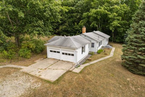 A home in Glen Arbor Twp