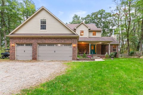 A home in Hartland Twp