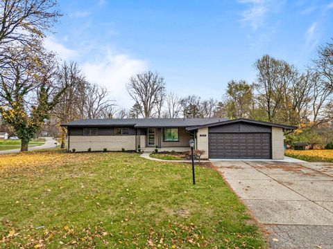 A home in Bloomfield Twp