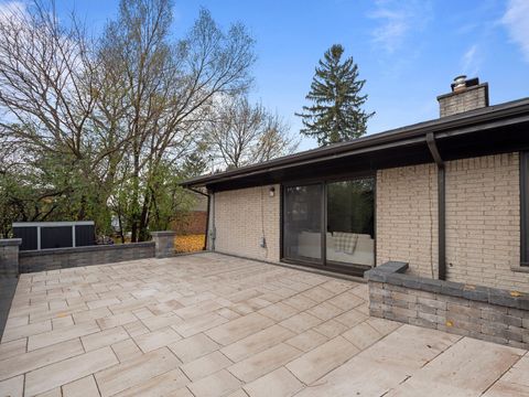 A home in Bloomfield Twp