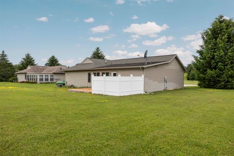 A home in Rapid River Twp