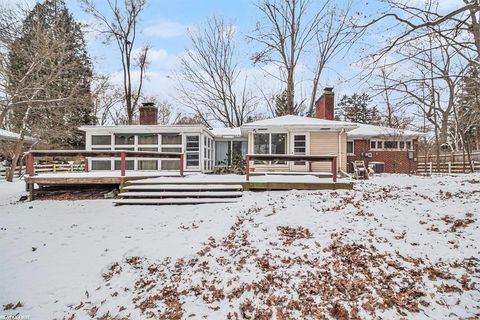 A home in Southfield