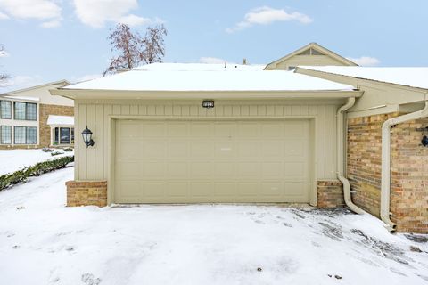 A home in West Bloomfield Twp