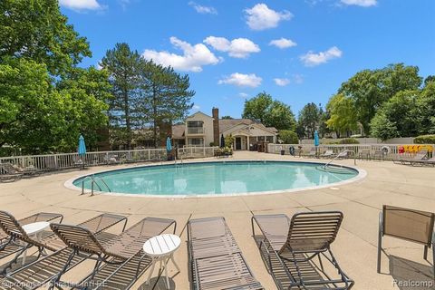 A home in West Bloomfield Twp