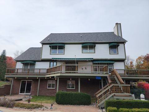 A home in Commerce Twp