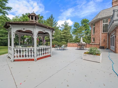 A home in Lyon Twp