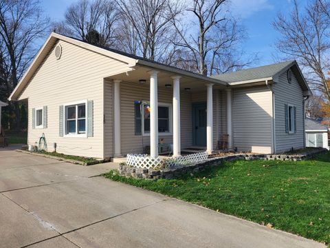 A home in Niles