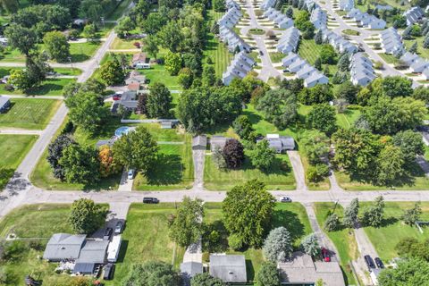 A home in Grand Blanc Twp