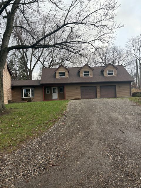 A home in Metamora Vlg