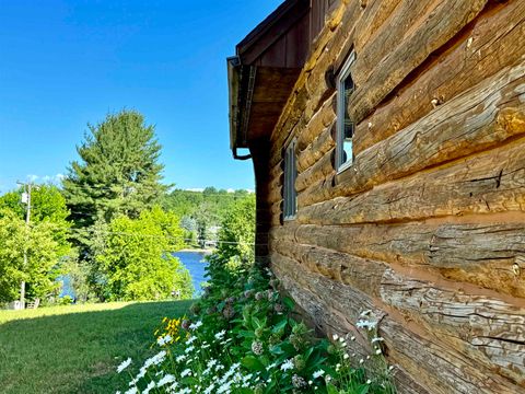 A home in Clam Lake Twp