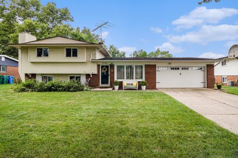 A home in Commerce Twp