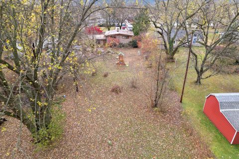 A home in Van Buren Twp