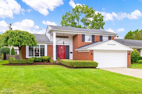 A home in Grosse Pointe Woods