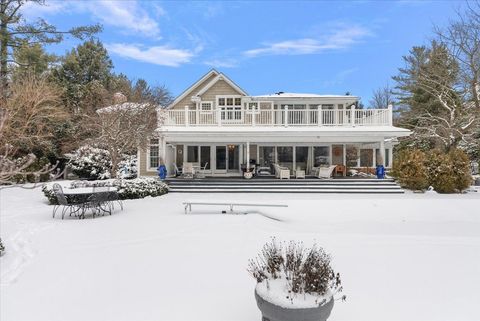 A home in Bloomfield Twp