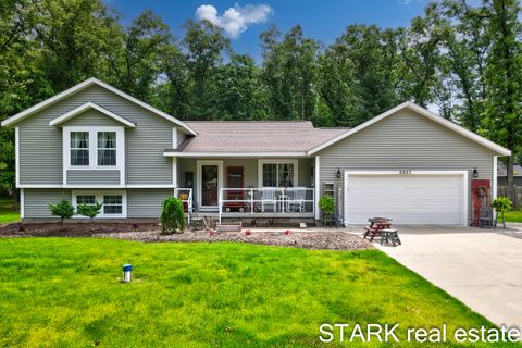 A home in Egelston Twp