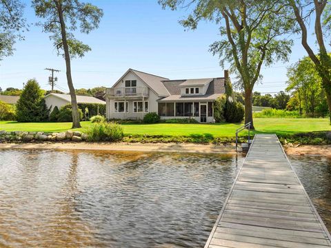 A home in Bear Lake Twp