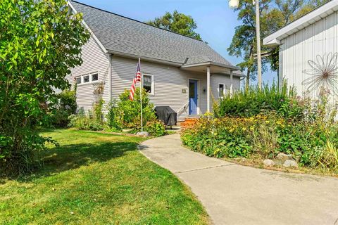 A home in Bear Lake Twp