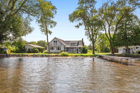 A home in Bear Lake Twp