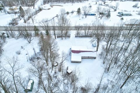 A home in Warren Twp