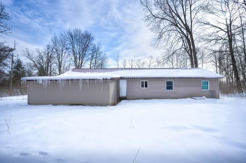 A home in Warren Twp