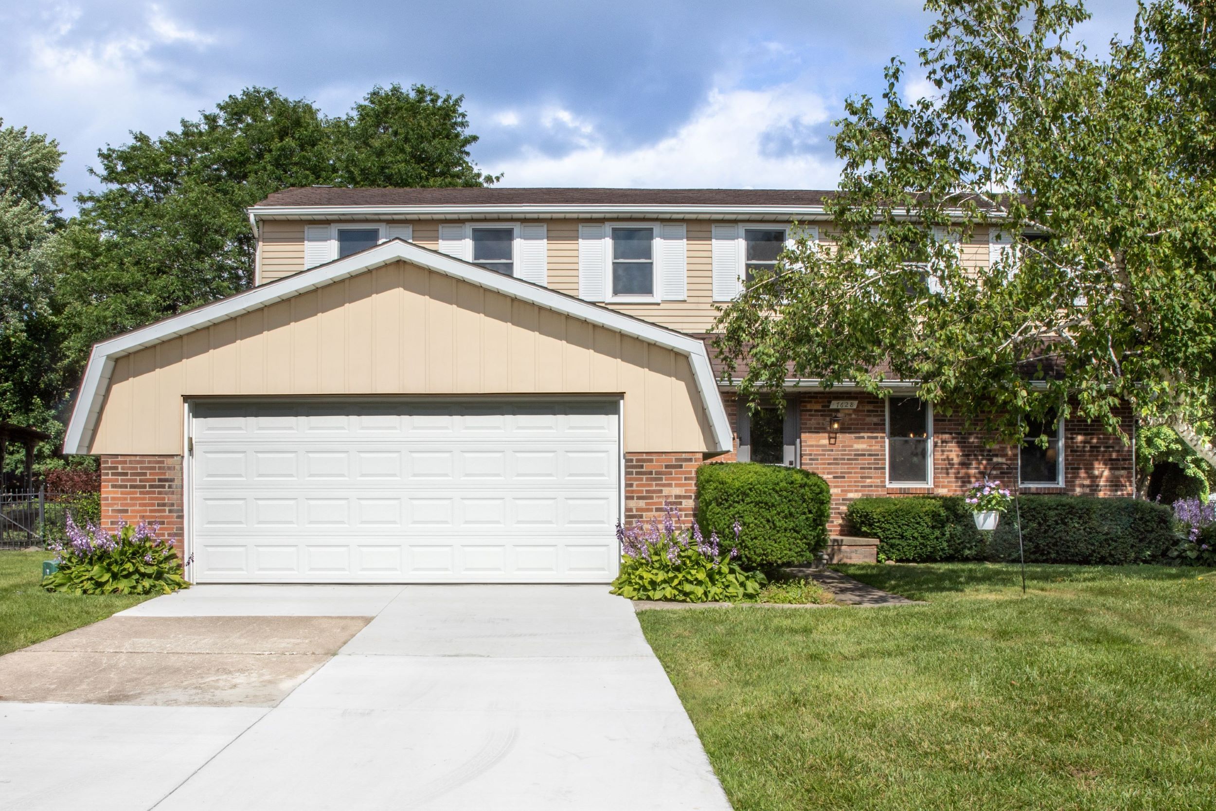 View Canton Twp, MI 48187 house