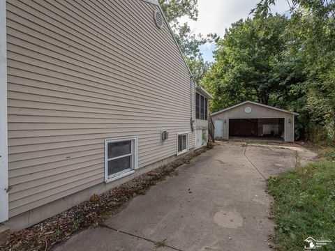 A home in Leoni Twp