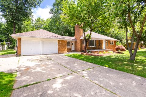 A home in Harper Woods