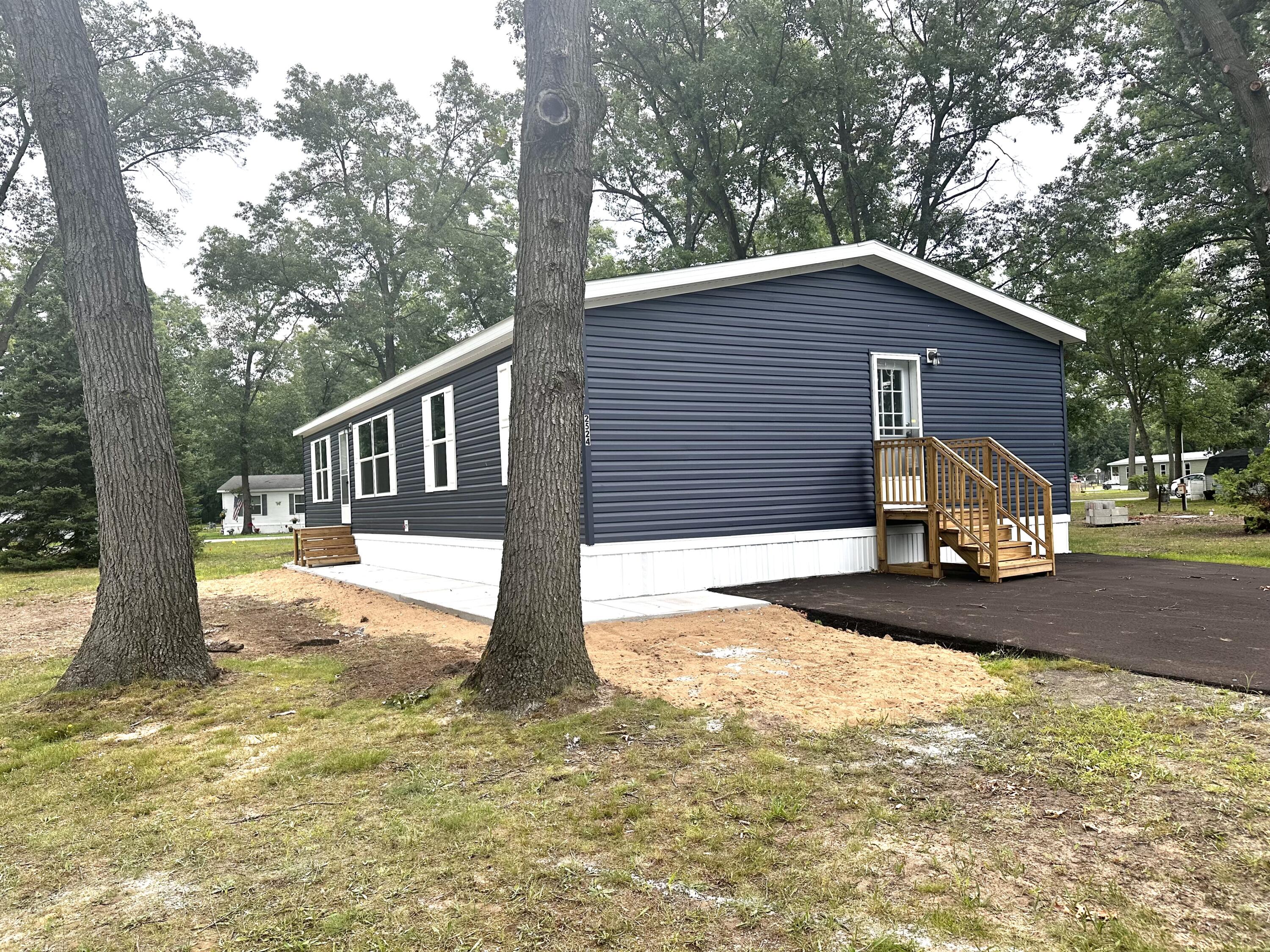 Photo 1 of 28 of 2524 Cherry Road mobile home