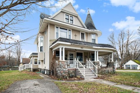 A home in Cassopolis Vlg