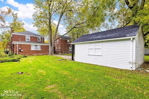 A home in Grosse Pointe Woods