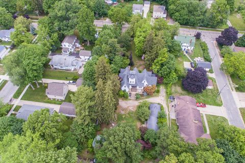 A home in South Haven