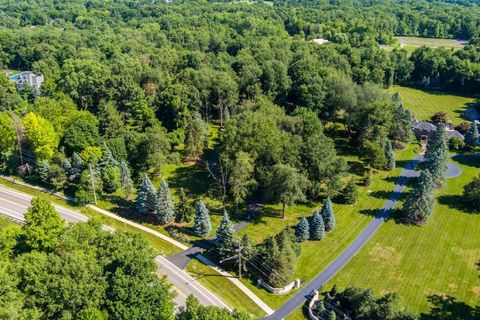 A home in Farmington Hills