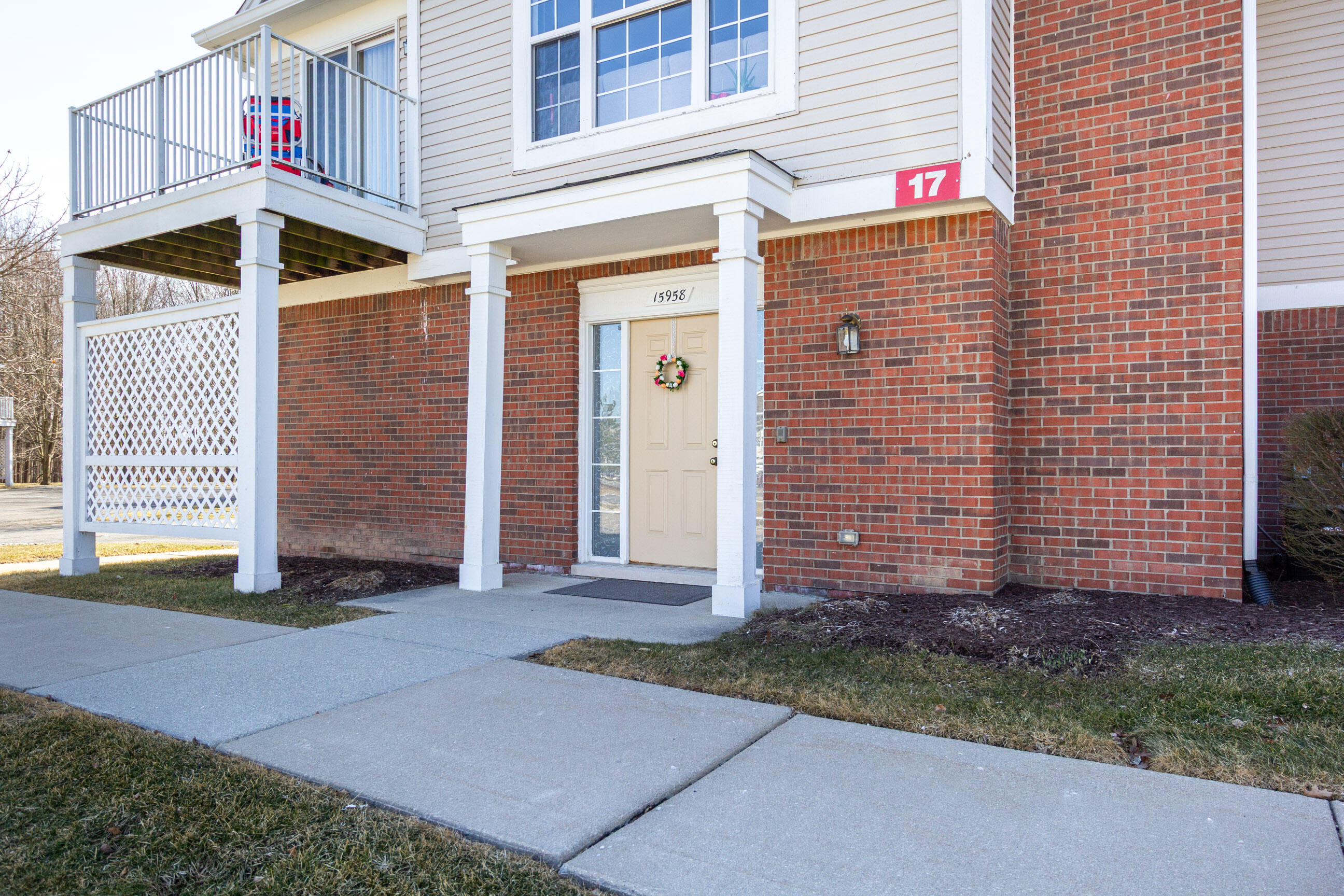 15958 morningside