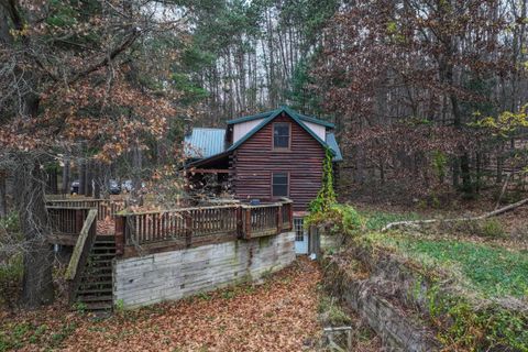 A home in Groveland Twp