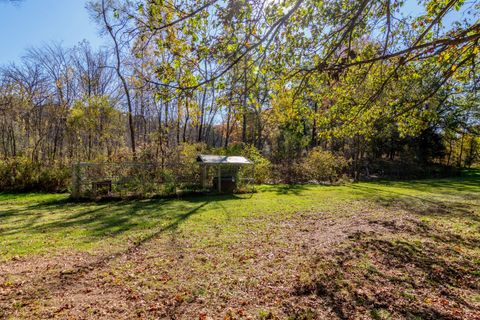 A home in Groveland Twp