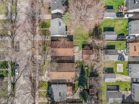 A home in Harper Woods