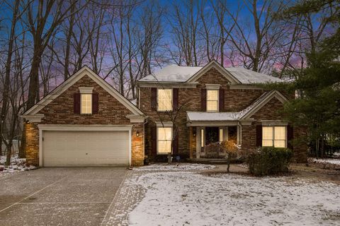 A home in West Bloomfield Twp