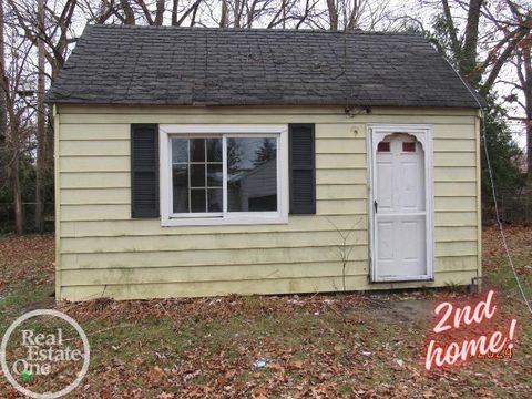 A home in Warren